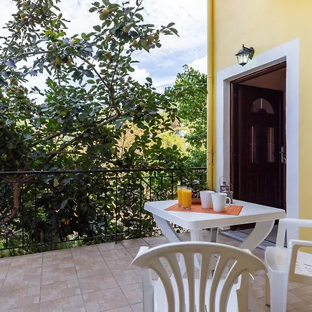 Eros Appartments 3* Καλαμίτσι