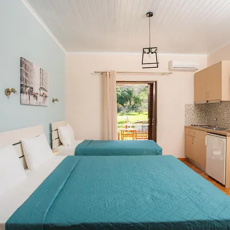 Eros Appartments בית הארחה Kalamítsi