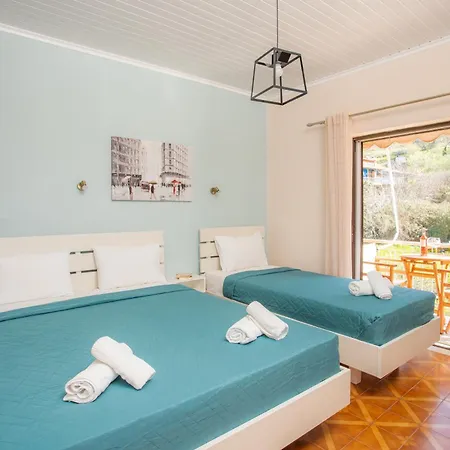 Πανσιόν Eros Appartments 3*