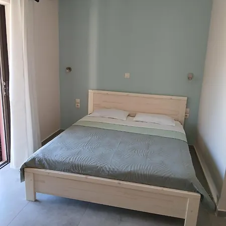 Eros Appartments 招待所 3*